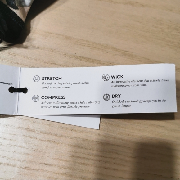 NWT! Ivanka Trump Active Bra - Picture 9 of 12